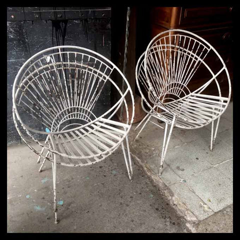 I.834 JUEGO DE TERRAZA CON SILLAS HUEVO