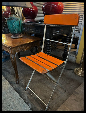 I.3972 SILLA NARANJA PLEGABLE