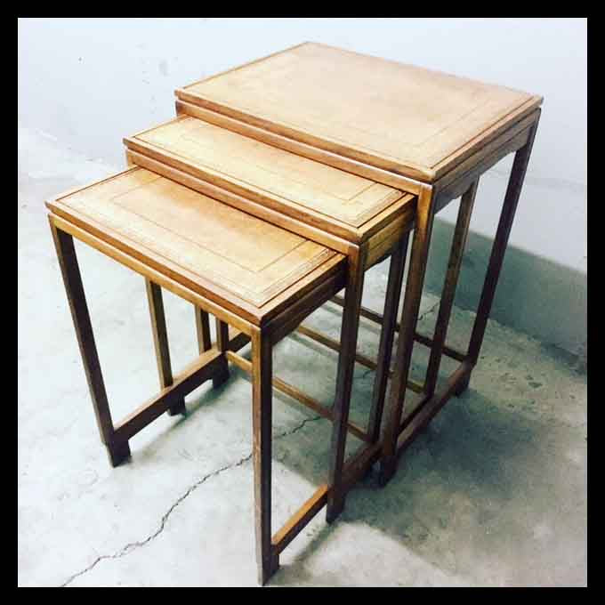 I.842 TRÍO DE MESITAS NIDO CON CUERO