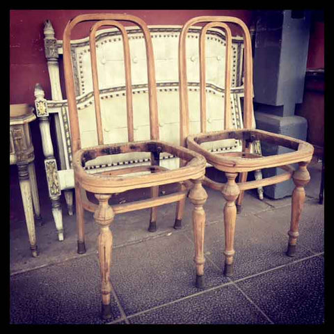 I.845 PAR DE SILLAS DE HAYA