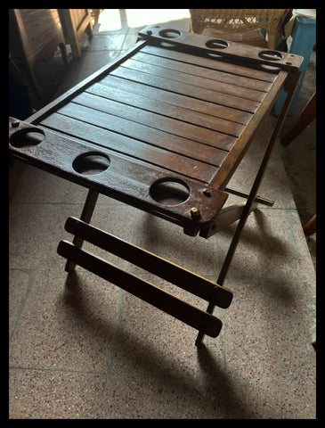 I.3974 MESA PLEGABLE DE MADERA