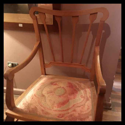 I.868 SITIAL DE MADERA INGLÉS