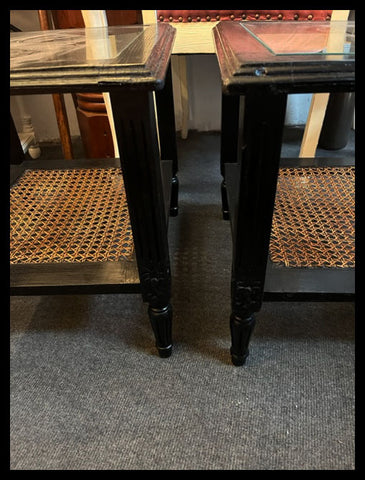 I.3975 PAR DE MESITAS LATERALES LUIS XVI