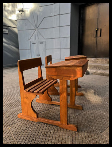 I.3814 PUPITRE DE MADERA