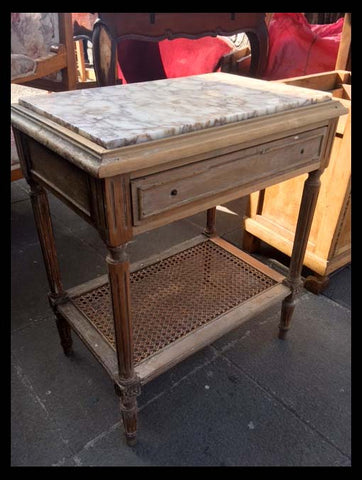 I.886 VELADOR CON MÁRMOL