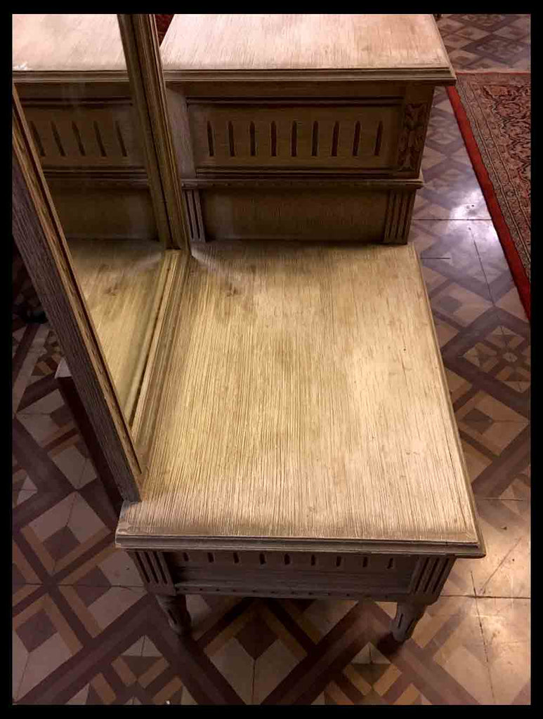 I.907 PEINADOR LUIS XV CON CÓMODA INCORPORADA