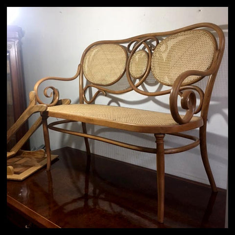 I.908 BANCA THONET