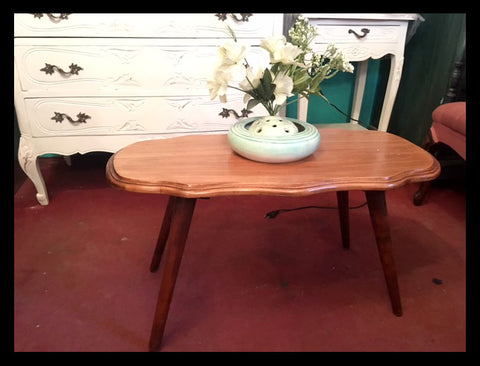 I.920 MESITA DE MADERA