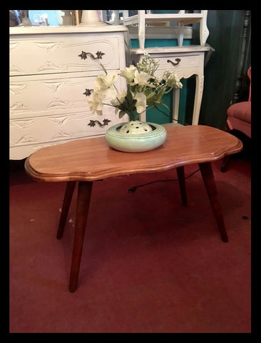 I.920 MESITA DE MADERA