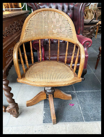 I.2180  SILLÓN DE JUNCO GIRATORIO