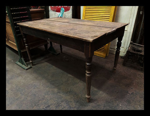 I.2199  MESA CHILENA