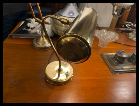 II.3522 LAMPARITA DE BRONCE