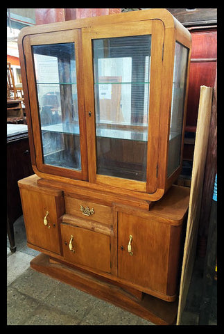 I.2216   VITRINA SÓNICA