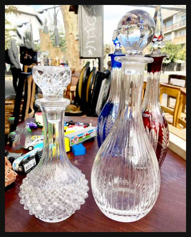 II.2134 BOTELLAS DE CRISTAL