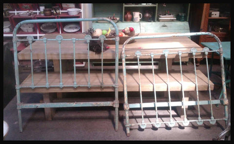 I.1383 CAMA DE FIERRO TURQUESA