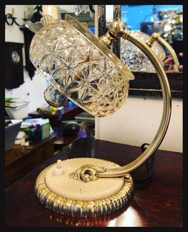 II.2196 PEQUEÑA LÁMPARA DE BRONCE