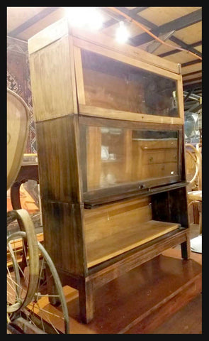 I.1742 MUEBLE THOMPSON