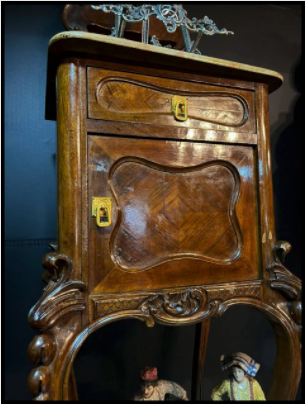 I.3764 PAREJA DE VELADORES LUIS XV DE CAOBA CON REPISA