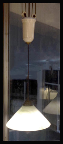 II.1054 LÁMPARA COLGANTE CON CONTRAPESO