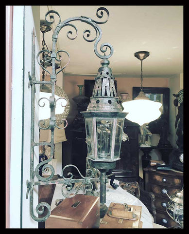 II.1536 FAROL DE MURO DE FIERRO