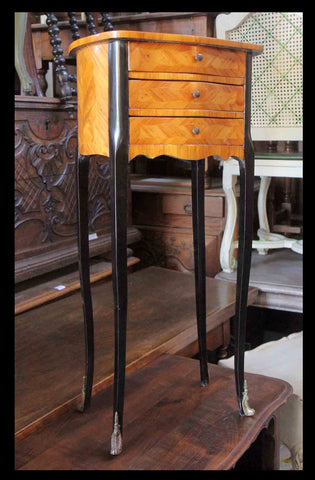 I.157 MINI VELADOR O MESA LATERAL