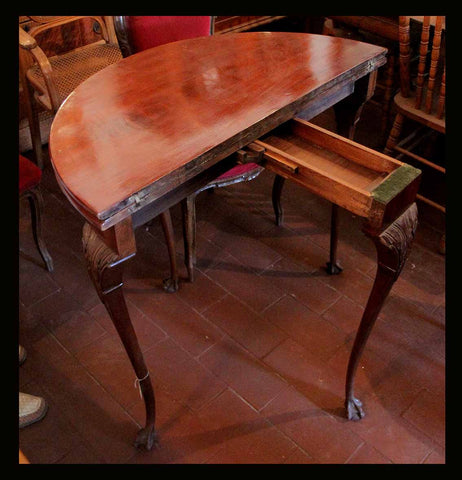 I.166 MESA DE JUEGO REDONDA