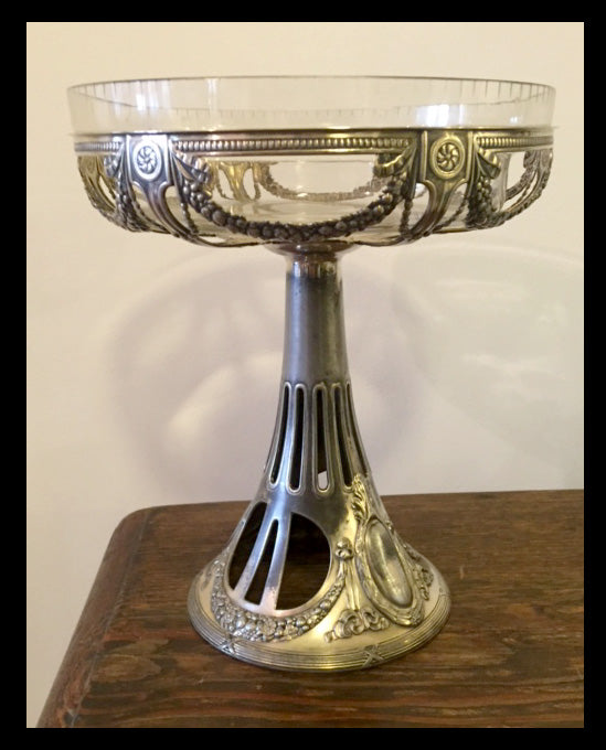 II.576 CENTRO DE MESA WMF