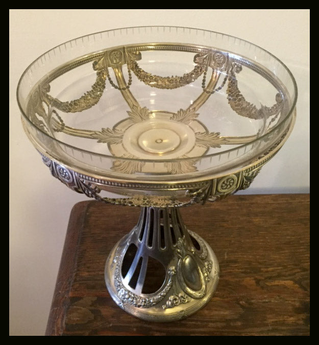 II.576 CENTRO DE MESA WMF