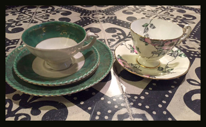 II.552 TAZAS DE COLECCIÓN