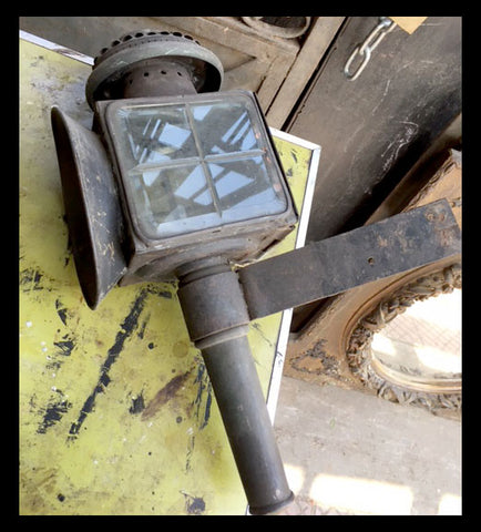 II.721 FAROL DE BARCO