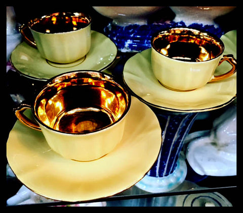 II.724 TAZAS LOTA AMARILLAS