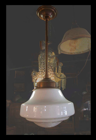 II.304 LÁMPARA BLANCA COLGANTE