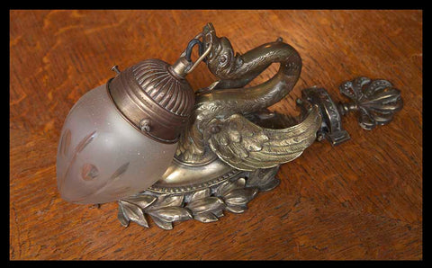 II.305 PAR DE APLIQUÉS DE MURO DE BRONCE