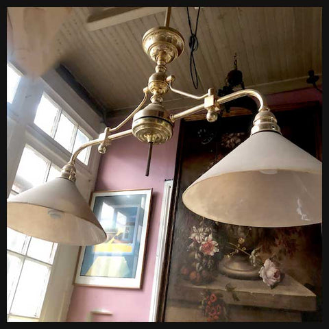 II.2126 LÁMPARA DE MESA DE BILLAR