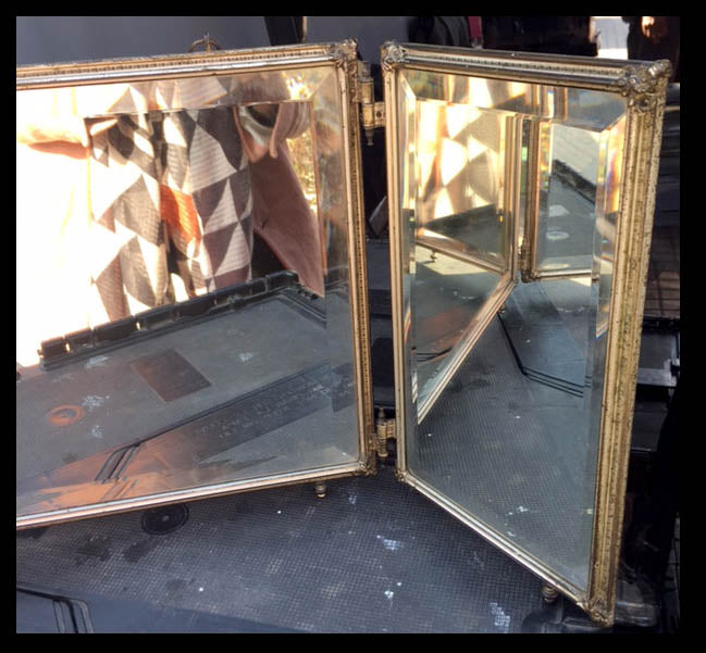 II.731 ESPEJO TRÍPTICO DE VIAJE