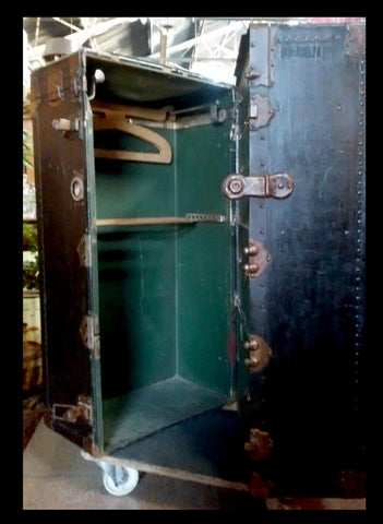 II.700 BAÚL DE VIAJE