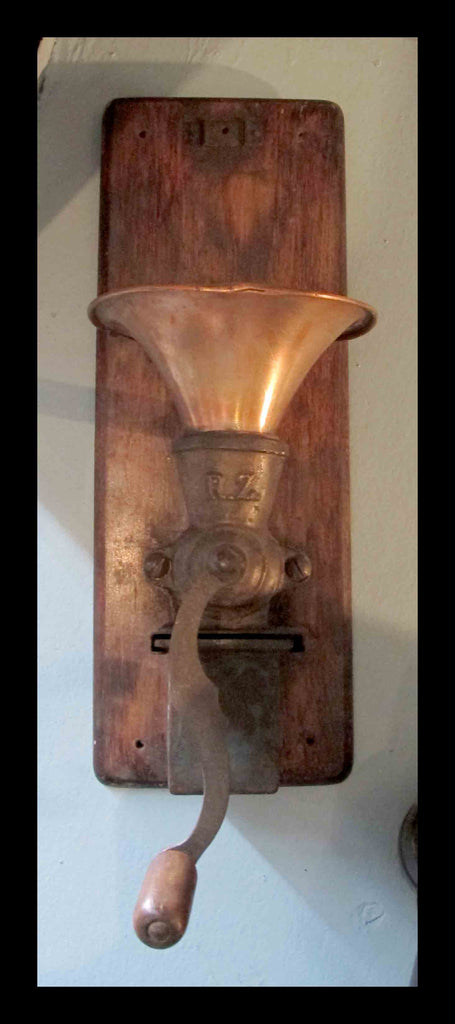 II.442 MOLINILLO DE CAFÉ