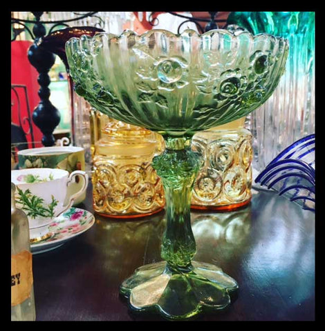 II.747 DULCERA DE VIDRIO VERDE