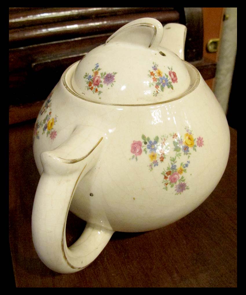 II.461 TETERA DE COLECCIÓN