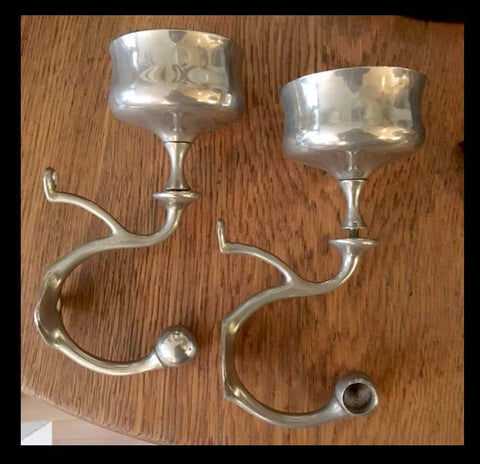 II.757 APLIQUÉS DE MURO