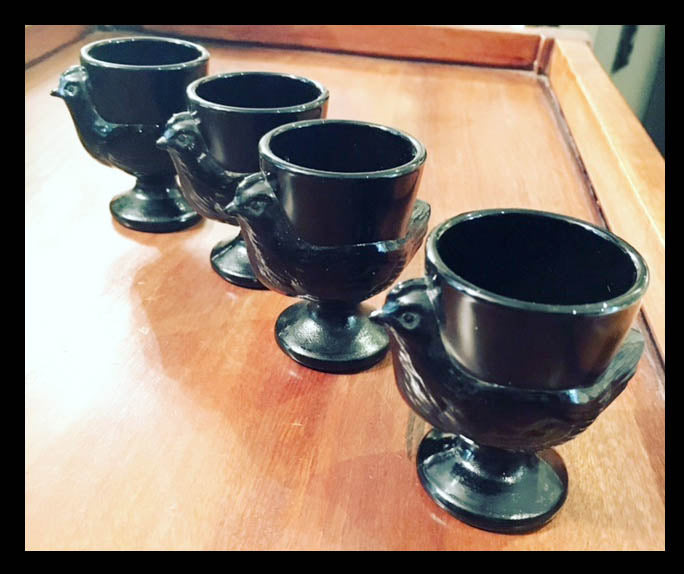 II.760 HUEVERAS DE GALLINA