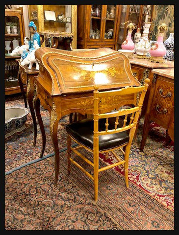 I.1585 SECRETAIRE