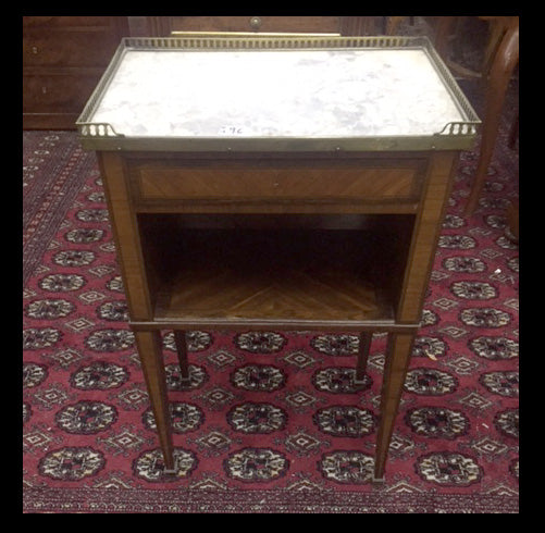 I.331 VELADOR LUIS XVI