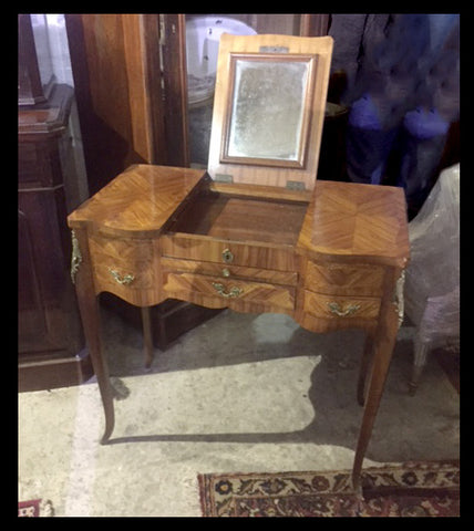 I.333 COIFFEUR LUIS XV