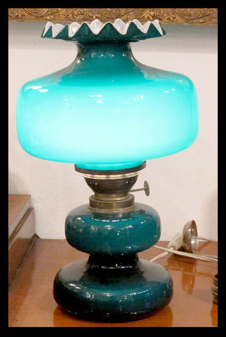 II.495 LÁMPARA AZUL DE MESA