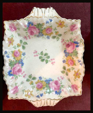 II.1876 POCILLO LOTA CON FLORES