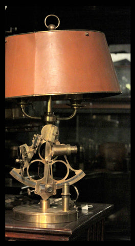 II.15 LÁMPARA DE SEXTANTE