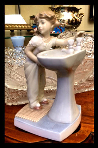 II.783 PORCELANA ESPAÑOLA