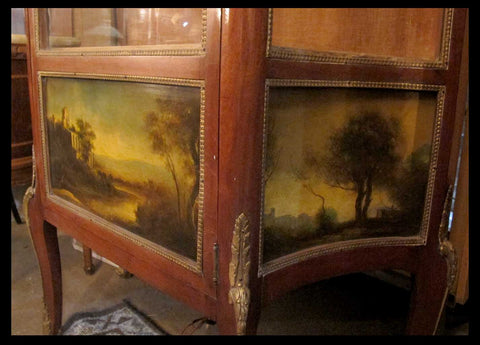 I.309 VITRINA LUIS XV