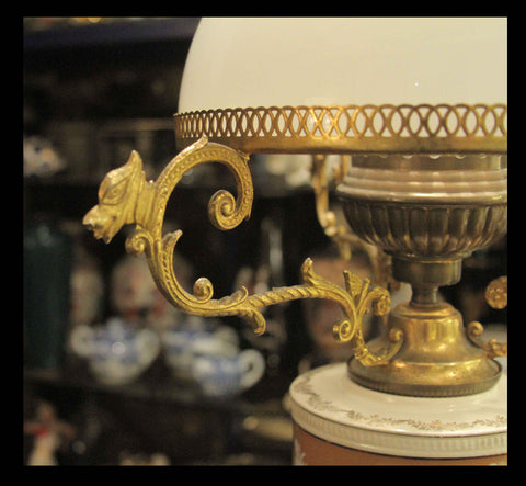 II.18 LÁMPARA ITALIANA